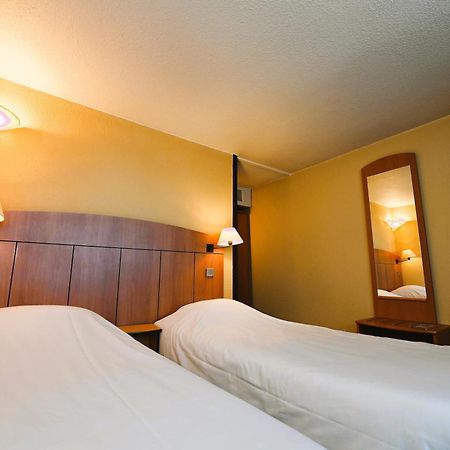 Kyriad Tarbes Odos Ngoại thất bức ảnh